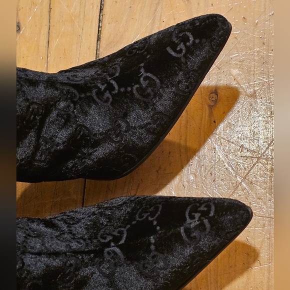 Gucci Black Velvet Monogram Heeled Boots - Picture 7 of 16